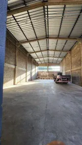 Galpão/Depósito/Armazém para alugar, 337m² no Umuarama, Uberlândia