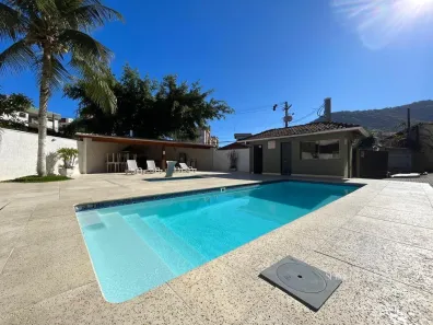 Apartamento com 3 Quartos à venda, 96m² no Centro, Ubatuba