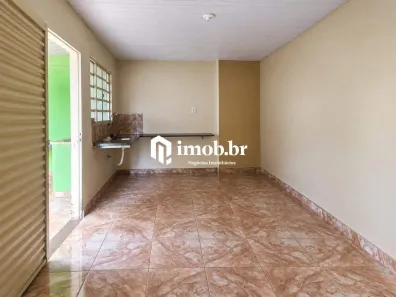 Casa com 3 Quartos para alugar, 152m² no Jardim Uberaba, Uberaba