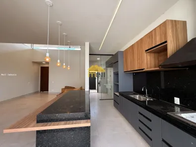 Casa de Condomínio com 3 Quartos à venda, 250m² no Residencial Valência, Álvares Machado