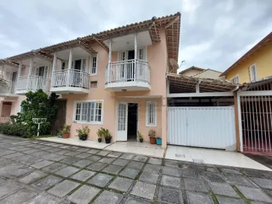 Casa com 3 Quartos à venda, 124m² no Extensão do Bosque, Rio das Ostras