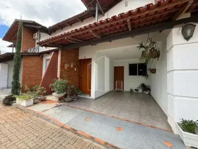 Casa de Condomínio com 3 Quartos à venda, 145m² no Setor Faiçalville, Goiânia
