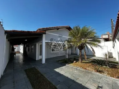 Casa com 4 Quartos à venda, 360m² no Jardim Britânia, Caraguatatuba