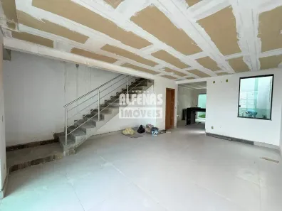 Casa com 3 Quartos à venda, 140m² no Cândida Ferreira, Contagem