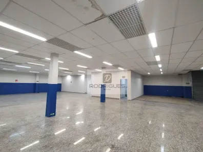 Ponto Comercial para alugar, 589m² no Baeta Neves, São Bernardo do Campo