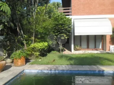 Sobrado com 3 Quartos à venda, 450m² no Jardim Leonor, São Paulo