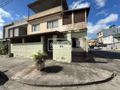 Casa com 3 Quartos à venda, 107m² no São Luiz, Volta Redonda