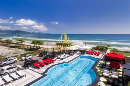Apartamento com 4 Quartos à venda, 180m² no Meia Praia, Itapema