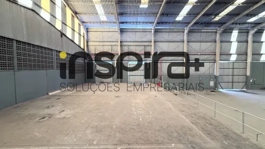 Galpão/Depósito/Armazém para alugar, 2000m² no Civit II, Serra
