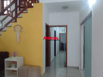 Sobrado com 4 Quartos à venda, 250m² no Bosque dos Eucaliptos, São José dos Campos