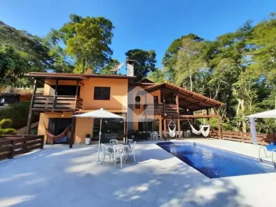 Casa com 7 Quartos à venda, 540m² no Itaipava, Petrópolis