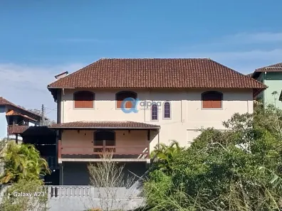 Casa com 4 Quartos para alugar, 450m² no Alto da Serra, Petrópolis