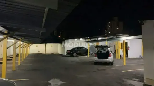 Sala Comercial para alugar, 220m² no Centro, Uberlândia