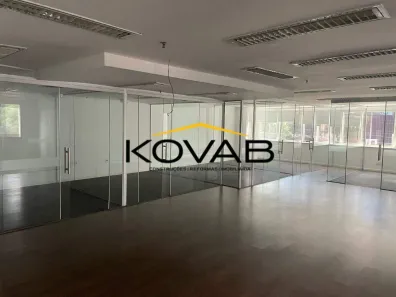 Sala Comercial para alugar, 200m² no Vila Olímpia, São Paulo