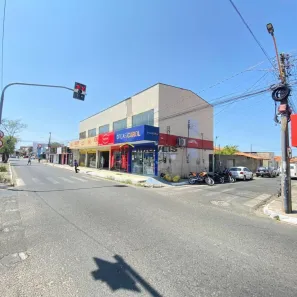 Sala Comercial para alugar, 133m² no Itararé, Teresina