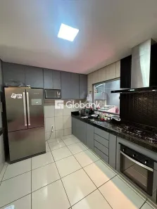 Casa com 2 Quartos à venda, 120m² no Loteamento Jardim Niemeyer, Montes Claros