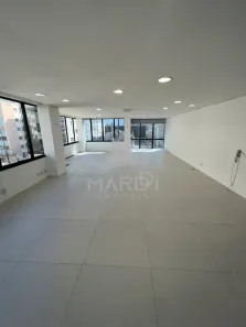 Sala Comercial à venda, 72m² no Menino Deus, Porto Alegre