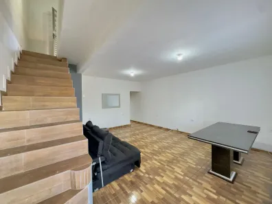 Casa com 2 Quartos para alugar, 98m² no Centro, Guarulhos