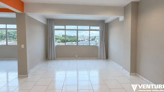 Sala Comercial para alugar, 100m² no Água Verde, Blumenau