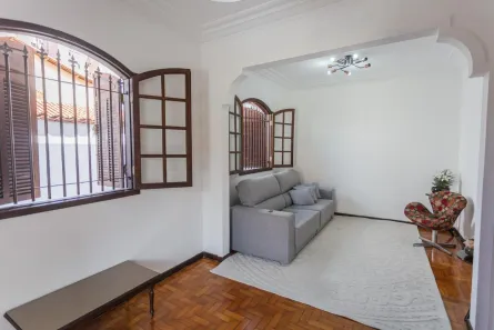 Casa com 4 Quartos à venda, 240m² no Paraíso, Belo Horizonte