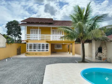 Sobrado com 3 Quartos à venda, 330m² no Nova Brasília, Joinville