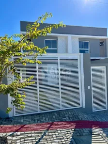 Sobrado com 2 Quartos para alugar, 108m² no Espinheiros, Itajaí