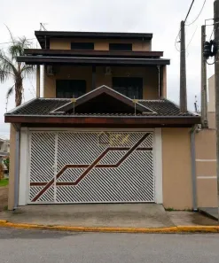 Sobrado com 3 Quartos à venda, 165m² no Loteamento Villa Branca, Jacareí