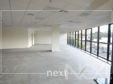 Sala Comercial com 1 Quarto para alugar, 196m² no Cambuí, Campinas