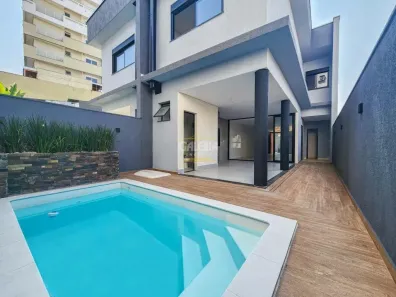 Sobrado com 4 Quartos à venda, 208m² no América, Joinville