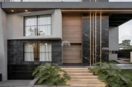 Sobrado com 4 Quartos à venda, 470m² no Pinheirinho, Curitiba