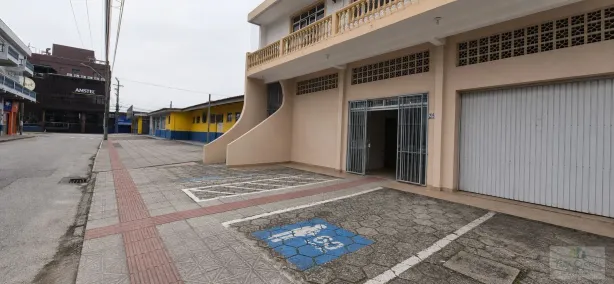 Ponto Comercial com 1 Quarto para alugar, 250m² no Barreiros, São José