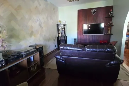 Casa com 5 Quartos à venda, 420m² no Vila Santa Luzia, Contagem