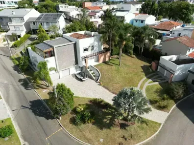Casa de Condomínio com 4 Quartos à venda, 450m² no Uberaba, Curitiba