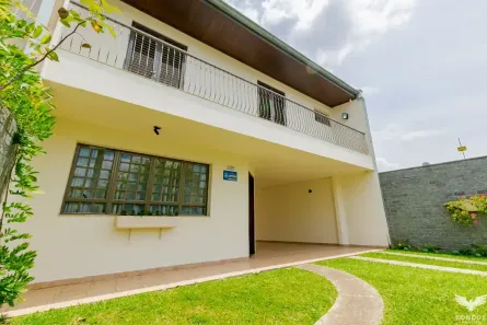Sobrado com 3 Quartos à venda, 136m² no Bom Retiro, Curitiba