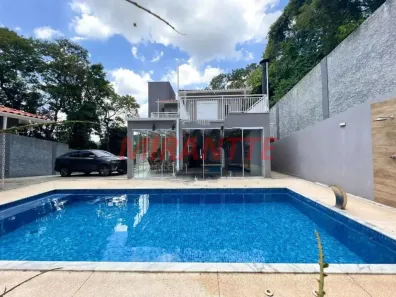 Sobrado com 3 Quartos à venda, 230m² no Roseira, Mairiporã