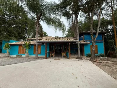 Fazenda/Sítio com 3 Quartos para alugar, 292m² no Freguesia da Escada, Guararema