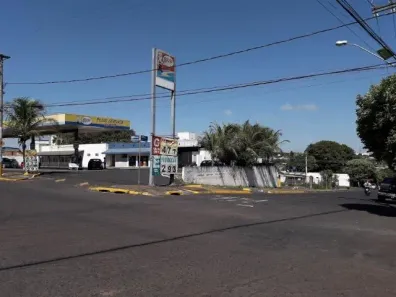Prédio Comercial para alugar, 4300m² no Daniel Fonseca, Uberlândia