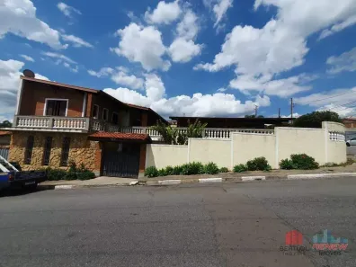 Casa com 2 Quartos à venda, 192m² no Capela, Vinhedo
