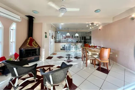Sobrado com 3 Quartos à venda, 241m² no Harmonia, Canoas