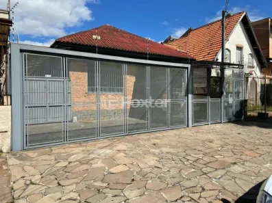 Casa com 9 Quartos à venda, 180m² no São Geraldo, Porto Alegre