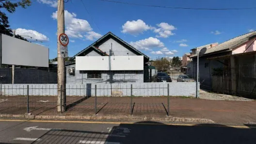 Imóvel Comercial para alugar, 68m² no Bacacheri, Curitiba