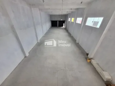 Prédio Comercial para alugar, 349m² no São João, Jacareí