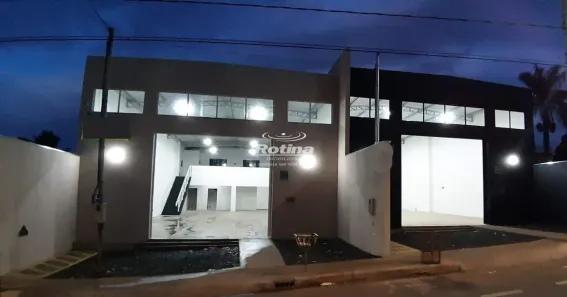 Ponto Comercial para alugar, 100m² no Chácaras Tubalina e Quartel, Uberlândia
