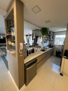 Apartamento com 3 Quartos à venda, 270m² no Pioneiros, Balneário Camboriú
