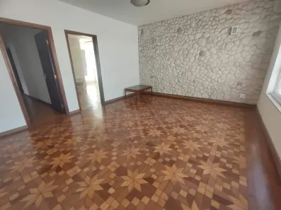 Casa com 3 Quartos para alugar, 224m² no Cidade Jardim, Piracicaba