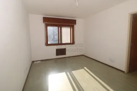 Apartamento com 2 Quartos para alugar, 65m² no Centro, Pelotas