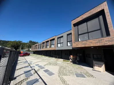 Casa de Condomínio com 2 Quartos à venda, 81m² no Cachoeira do Bom Jesus, Florianópolis