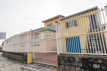 Casa com 4 Quartos à venda, 138m² no Passo da Areia, Porto Alegre