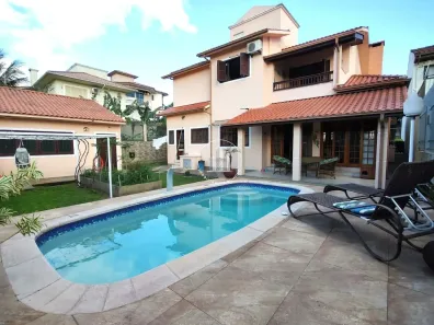 Casa com 4 Quartos à venda, 305m² no Coqueiros, Florianópolis