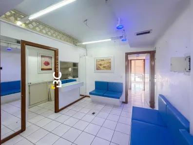 Sala Comercial para venda ou aluguel, 46m² no Centro Histórico, Porto Alegre